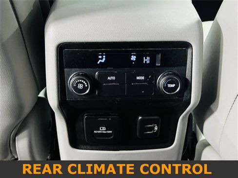 Used 2019 GMC Acadia SLT image 8