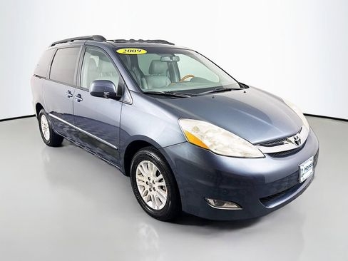 Used 2009 Toyota Sienna XLE Limited AWD/4WD image 1