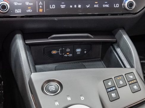 Certified 2026 Kia Sportage SX Prestige AWD/4WD image 18