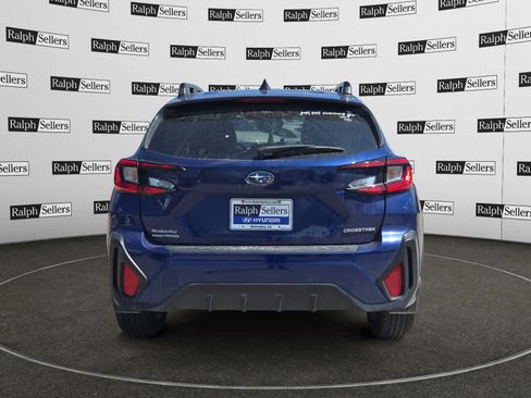 Used 2024 Subaru Crosstrek 2.0i Premium AWD/4WD image 5