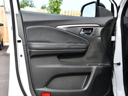 Used 2024 Honda Ridgeline RTL image 11