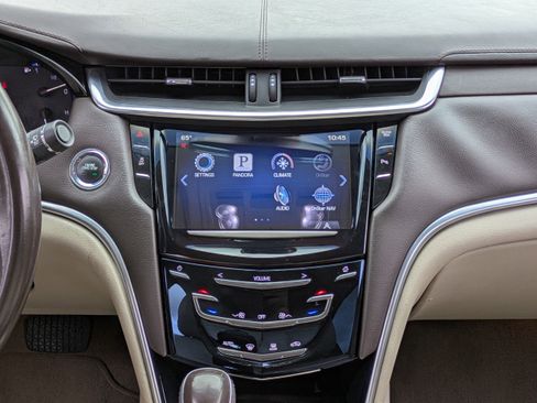 Used 2014 Cadillac XTS image 17