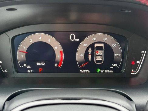 Certified 2025 Acura ADX A-Spec image 17