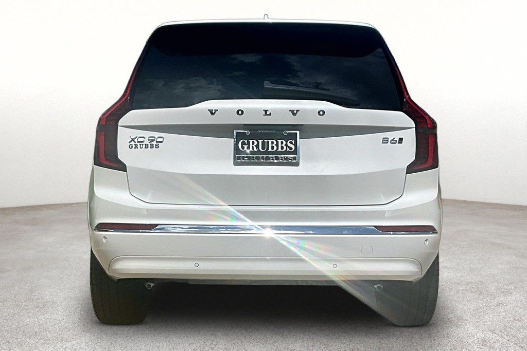 Certified 2026 Volvo XC90 B6 Plus AWD/4WD image 5