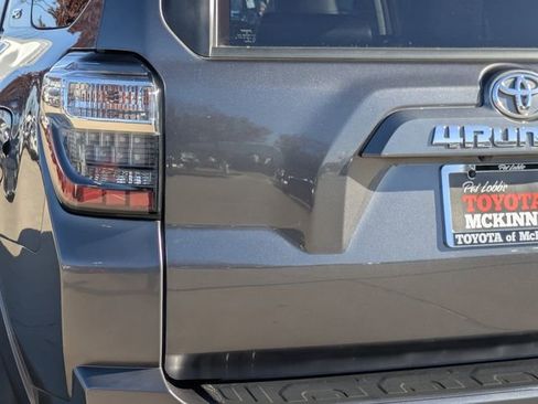 Used 2020 Toyota 4Runner SR5 Premium w/ Moonroof Package image 9