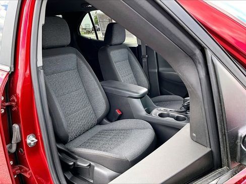 Used 2023 Chevrolet Equinox LT image 11