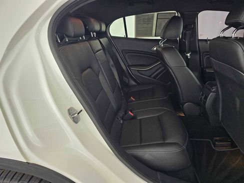 Used 2019 Mercedes-Benz GLA 250 image 12