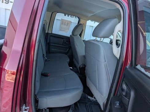 Used 2017 RAM 1500 Express image 26