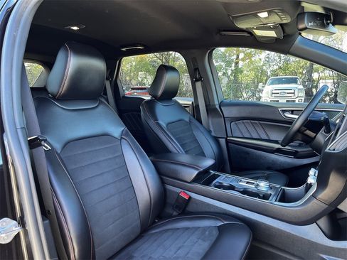 Used 2024 Ford Edge ST-Line image 24