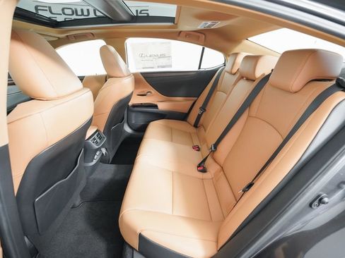 New 2025 Lexus ES 350 w/ Premium Package image 11