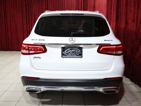 Used 2018 Mercedes-Benz GLC 300 4MATIC image 10