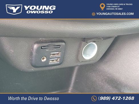 Certified 2023 Chevrolet Traverse RS w/ LPO, Floor Liner Package AWD/4WD image 19