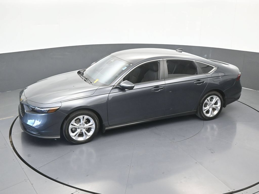 Used 2025 Honda Accord LX image 44