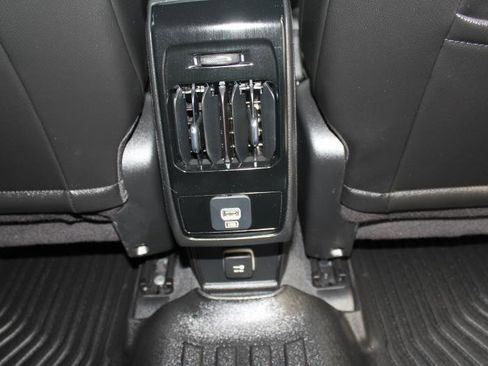 Used 2024 Jeep Compass Limited AWD/4WD image 18