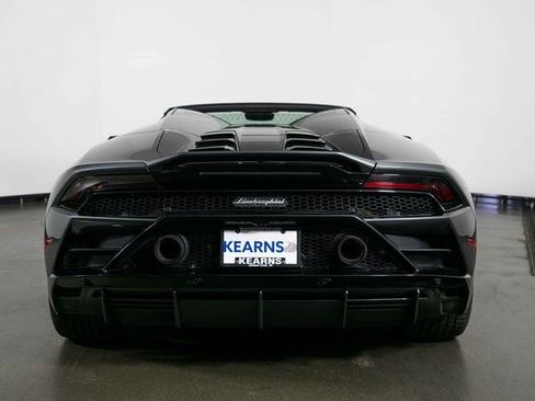 Used 2024 Lamborghini Huracan EVO image 7