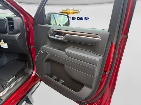 Used 2025 Chevrolet Silverado 1500 RST w/ Convenience Package II AWD/4WD image 14