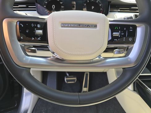 New 2025 Land Rover Range Rover SE AWD/4WD image 32
