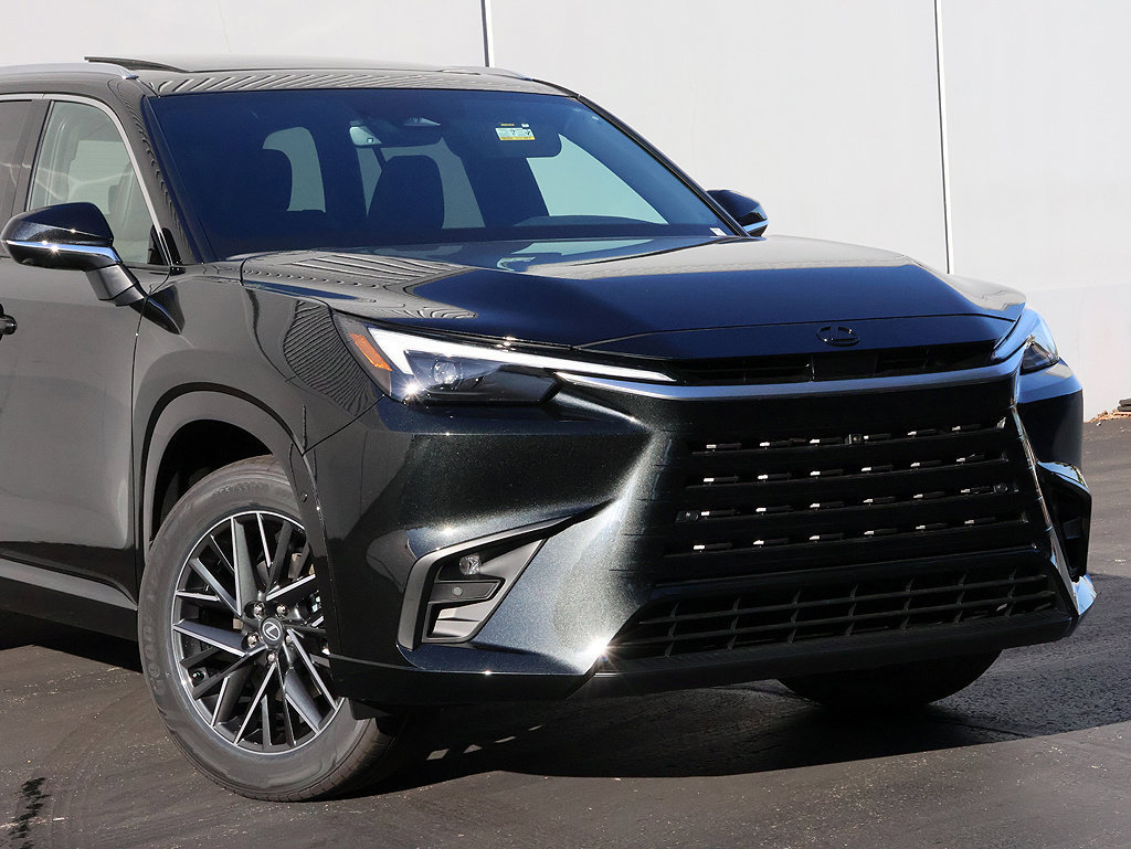 New 2026 Lexus TX 350 AWD image 2