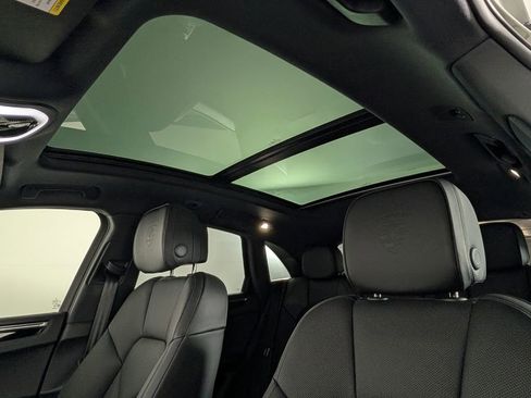 New 2026 Porsche Macan Turbo AWD/4WD image 30