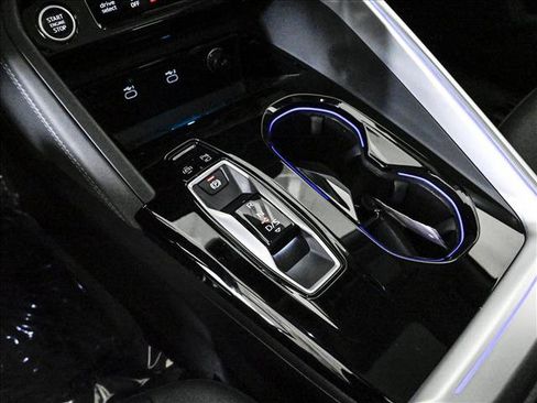 Certified 2025 Audi Q5 Premium w/ Convenience Package image 12