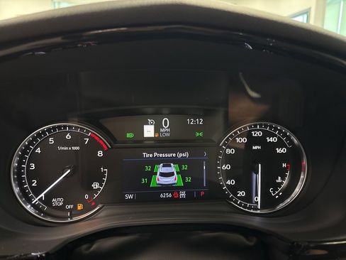 Used 2025 Cadillac XT5 Sportv image 17