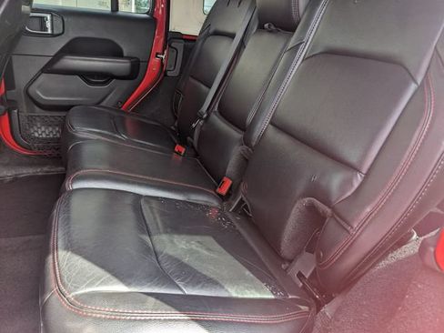 Used 2018 Jeep Wrangler Unlimited Rubicon AWD/4WD image 25