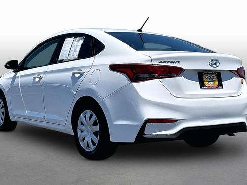 Used 2022 Hyundai Accent SE w/ Cargo Package FWD image 11