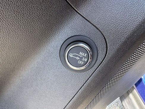 Used 2023 GMC Acadia SLE w/ Driver Convenience Package AWD/4WD image 23