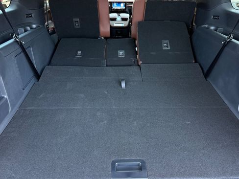 New 2026 Lincoln Navigator L Reserve AWD/4WD image 15