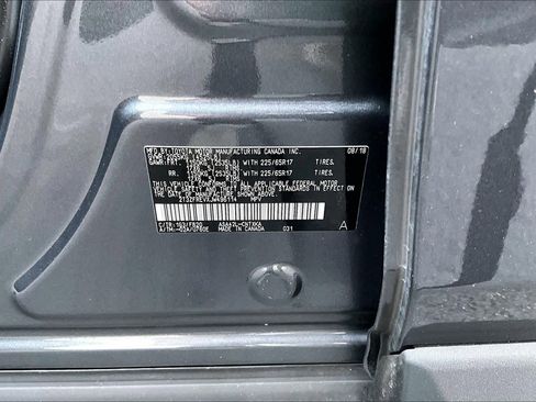 Used 2018 Toyota RAV4 LE image 33