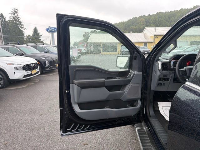 Used 2025 Ford F150 Lariat w/ Equipment Group 501A Mid AWD/4WD image 19