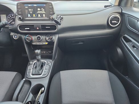 Used 2020 Hyundai Kona SEL Plus image 11