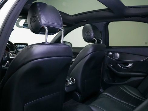 Used 2018 Mercedes-Benz C 300 Sedan image 19