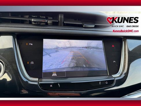 Used 2022 Cadillac XT6 Premium Luxury image 29