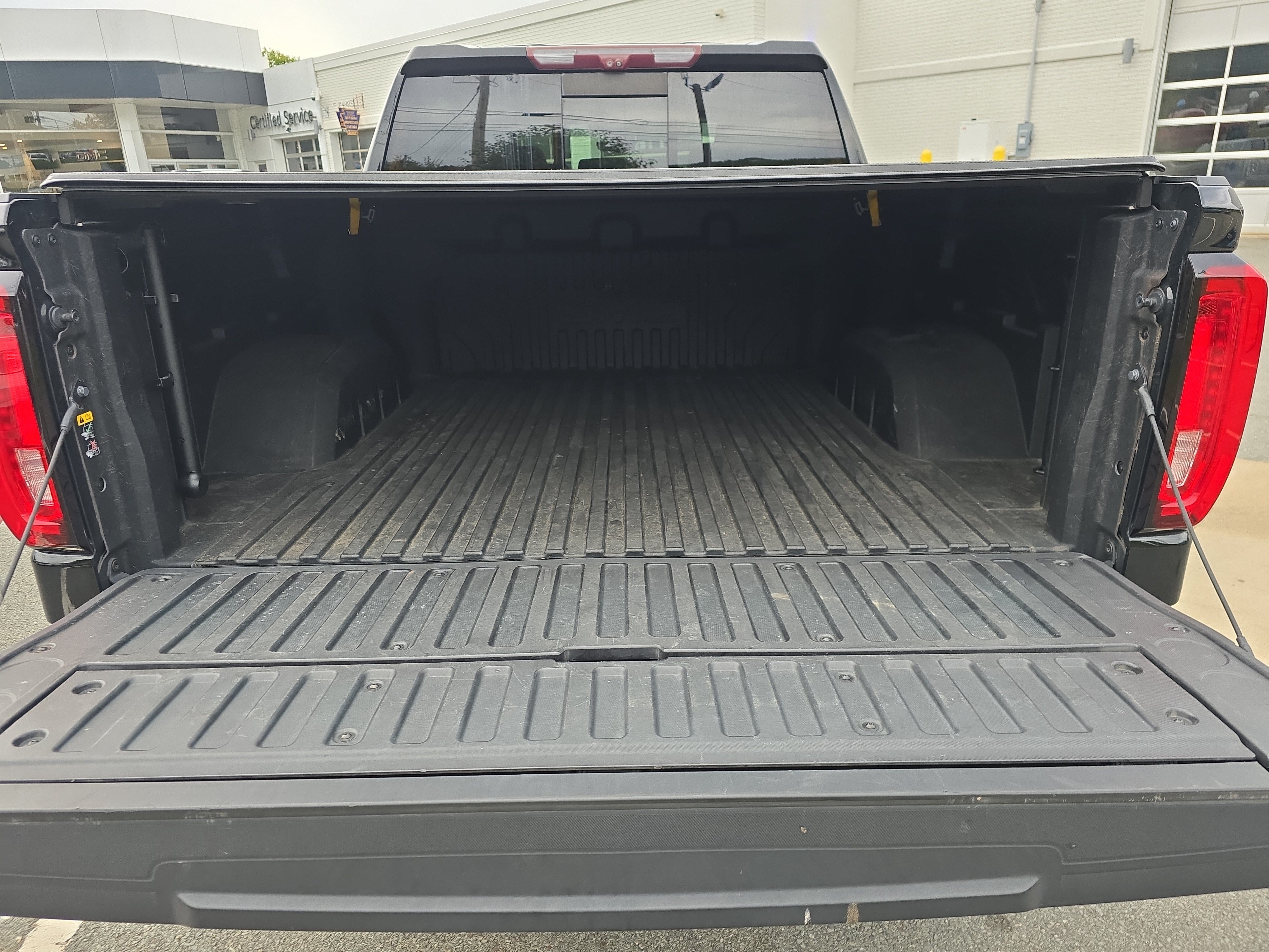 Used 2020 GMC Sierra 1500 AT4 w/ AT4 Premium Package AWD/4WD image 5