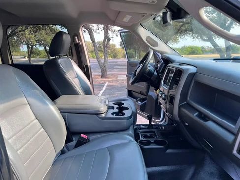 Used 2018 RAM 3500 Tradesman w/ Chrome Appearance Group AWD/4WD image 21