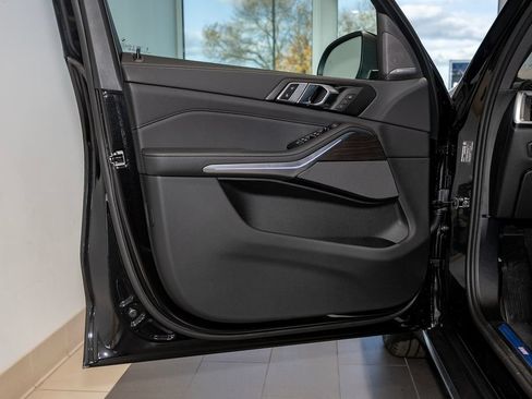 Used 2026 BMW X5 xDrive40i w/ Premium Package AWD/4WD image 12