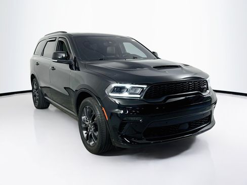 Used 2023 Dodge Durango GT RWD image 3
