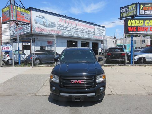 Used 2018 GMC Canyon SLE w/ Nightfall Edition AWD/4WD image 7
