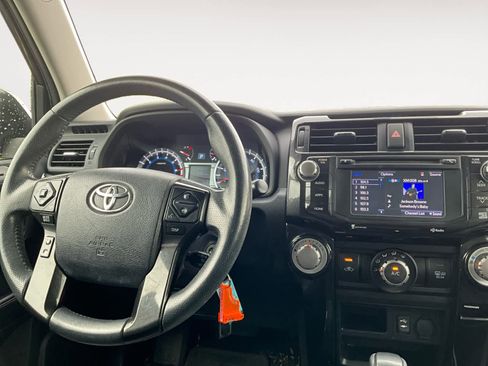Used 2015 Toyota 4Runner Trail Premium image 11
