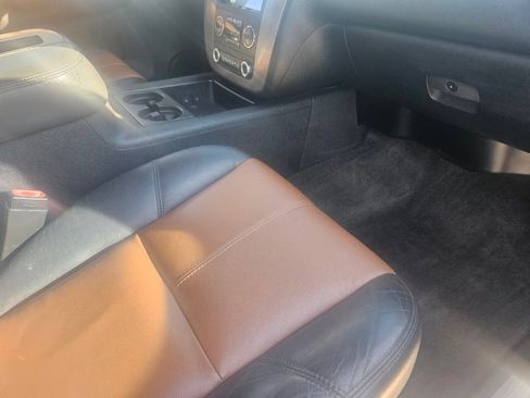 Used 2008 Chevrolet Avalanche LT image 12