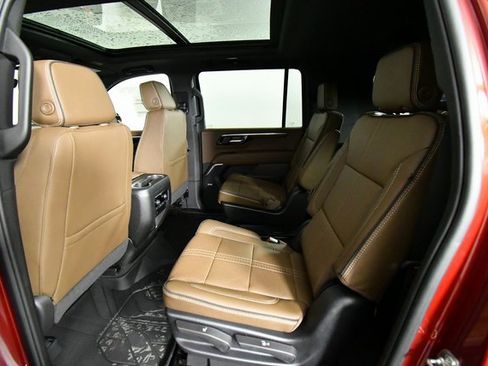 New 2026 Chevrolet Suburban High Country image 26