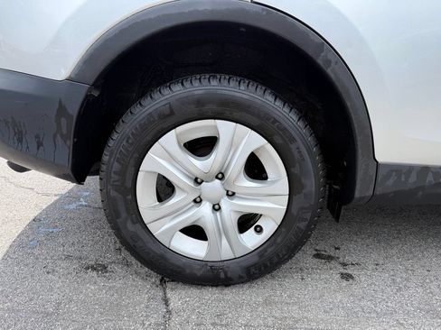Used 2015 Toyota RAV4 LE AWD/4WD image 25