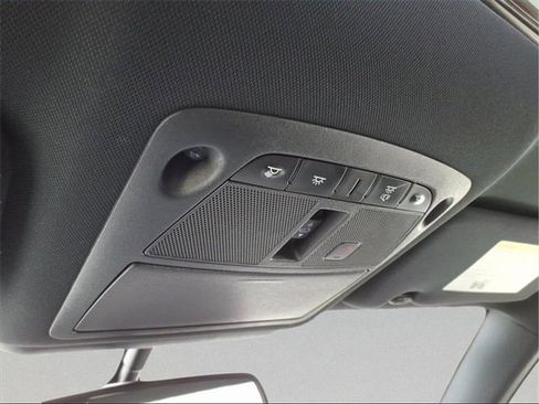 Used 2017 INFINITI Q60 w/ Premium Plus Package 3.0T image 22