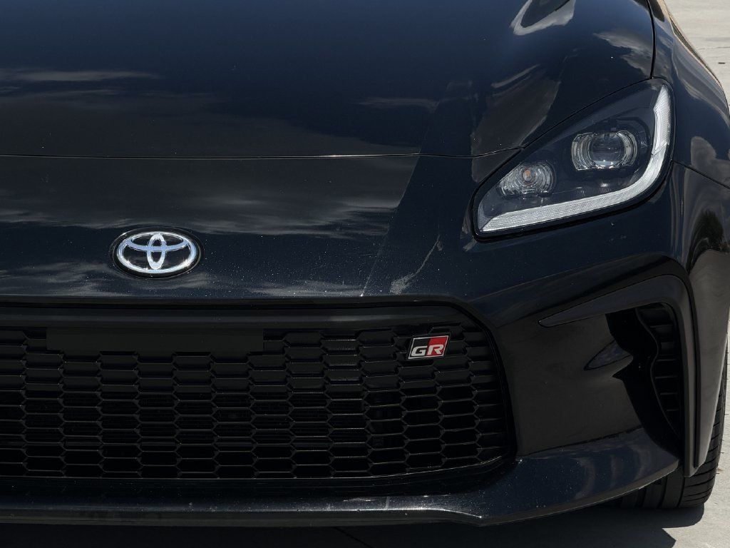 Used 2024 Toyota GR86 Premium RWD image 8