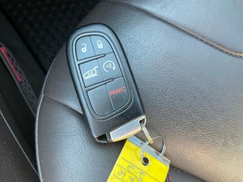 Used 2014 Jeep Cherokee Trailhawk AWD/4WD image 30