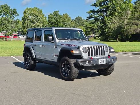 Used 2023 Jeep Wrangler Unlimited Rubicon AWD/4WD image 15