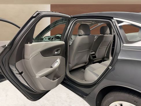 Used 2015 Chevrolet Impala LS w/ LS Convenience Package FWD image 11