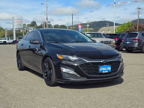 Used 2024 Chevrolet Malibu LT w/ Midnight Edition image 7
