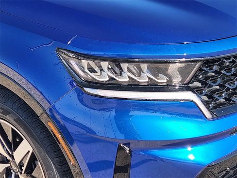 Certified 2023 Kia Sorento S image 7